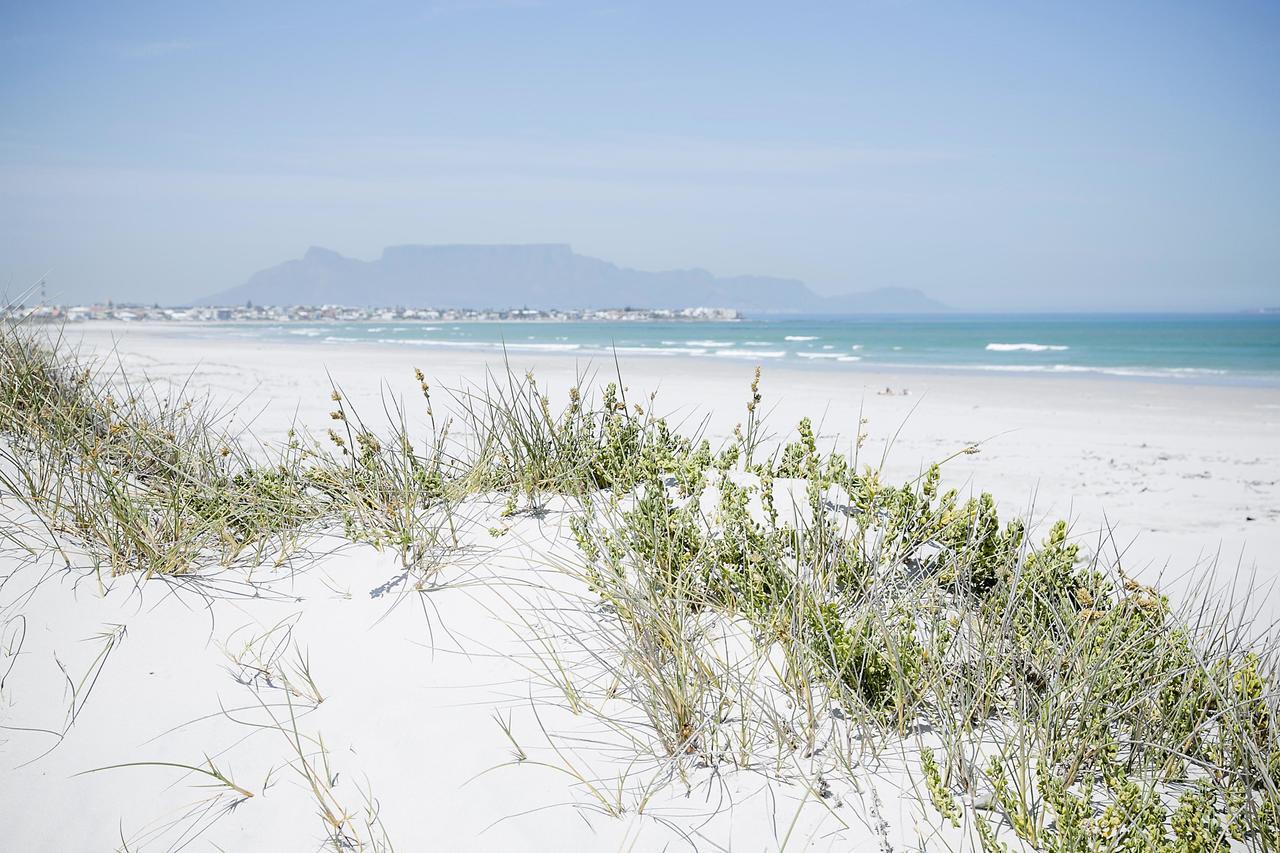 Amazing Beach House In Melkbos! Van Riebeeckstrand Exterior foto