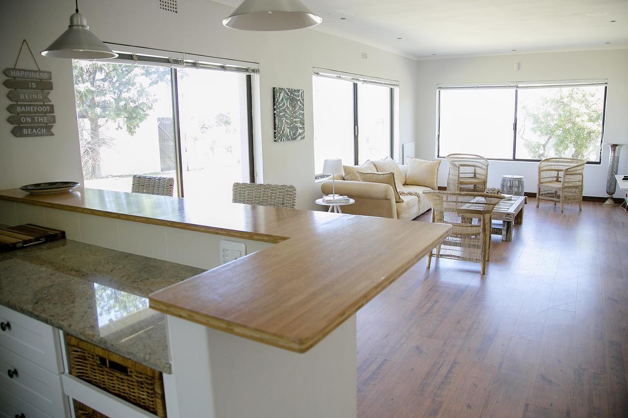 Amazing Beach House In Melkbos! Van Riebeeckstrand Exterior foto