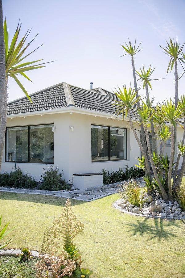 Amazing Beach House In Melkbos! Van Riebeeckstrand Exterior foto