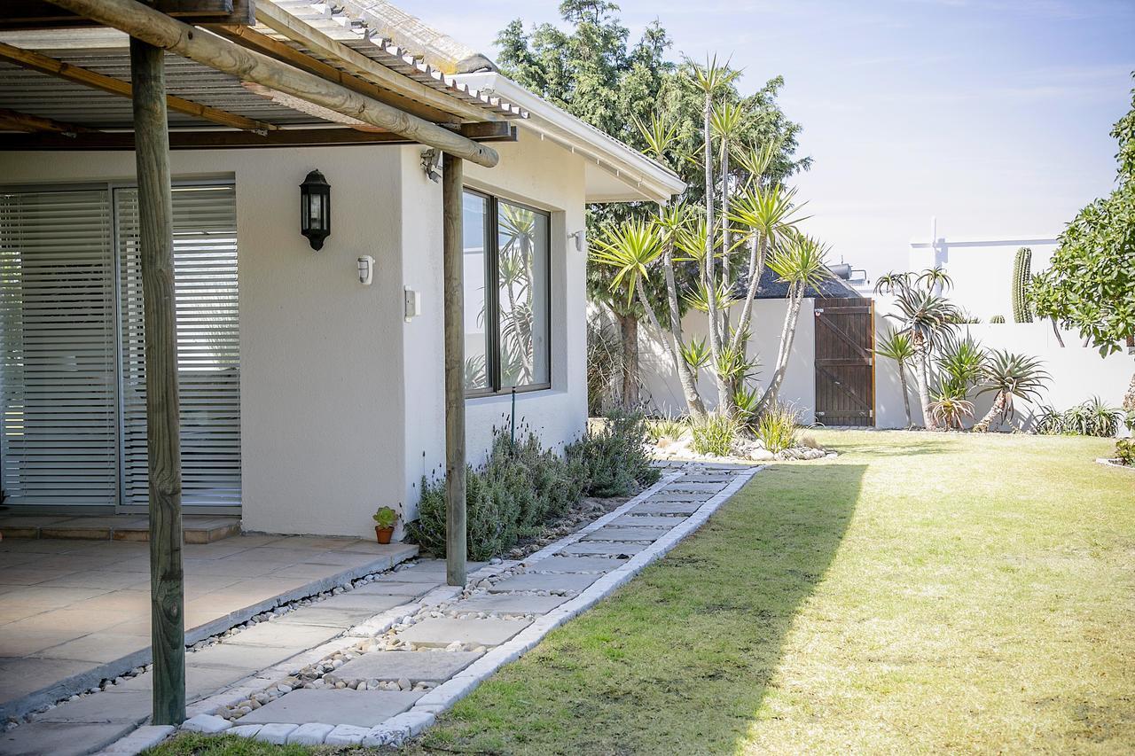 Amazing Beach House In Melkbos! Van Riebeeckstrand Exterior foto
