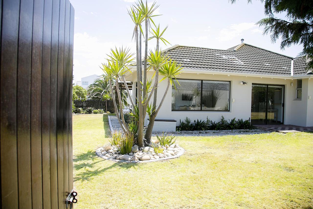 Amazing Beach House In Melkbos! Van Riebeeckstrand Exterior foto