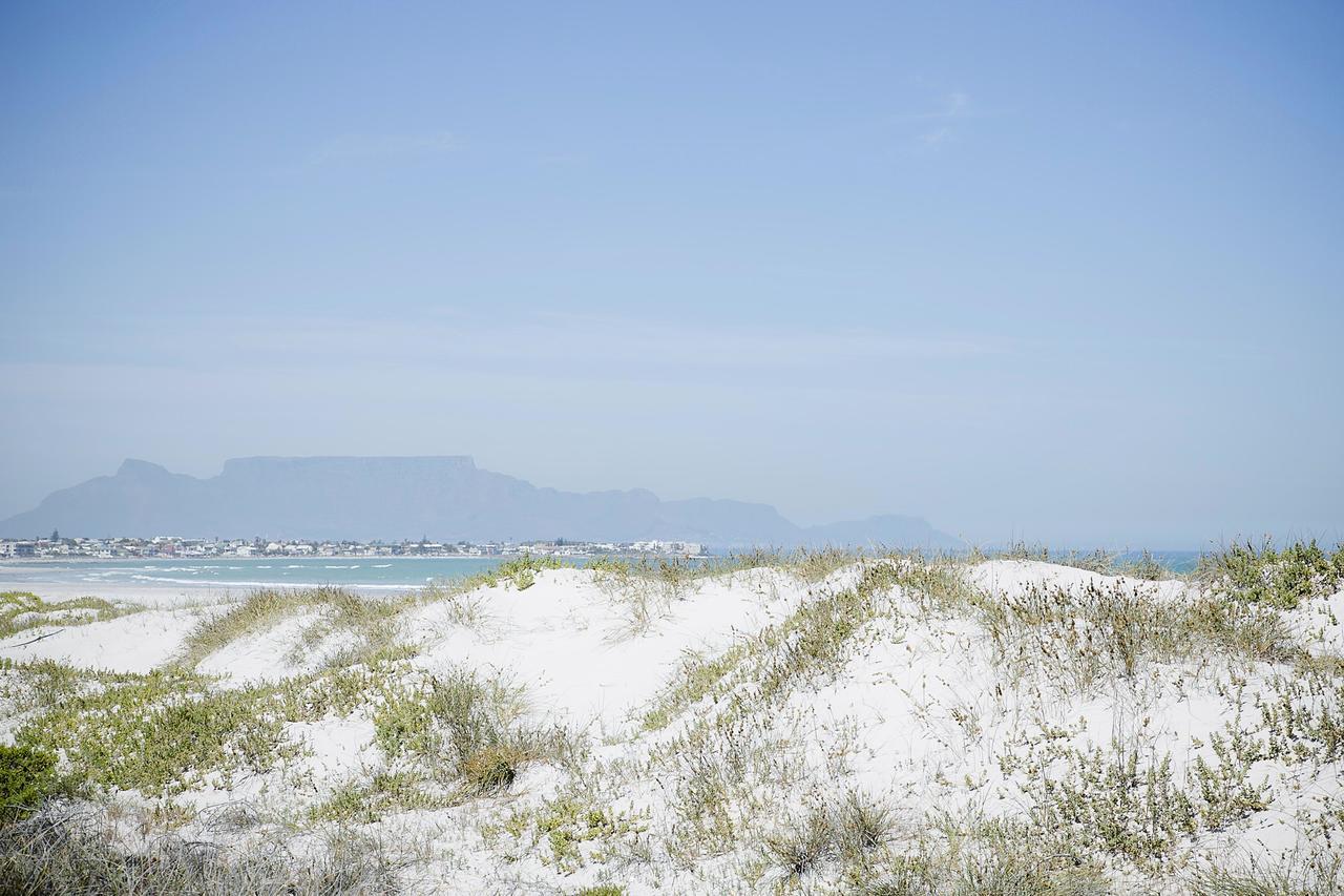 Amazing Beach House In Melkbos! Van Riebeeckstrand Exterior foto