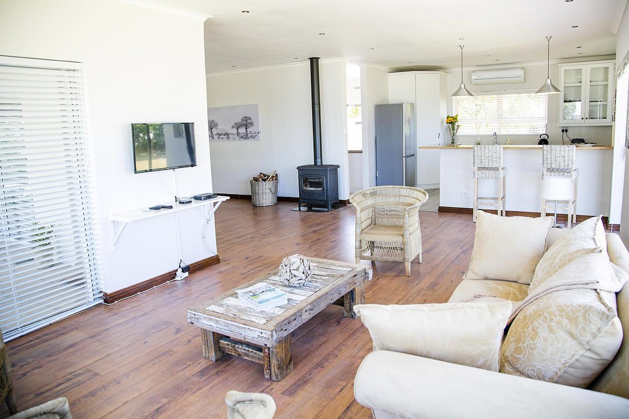 Amazing Beach House In Melkbos! Van Riebeeckstrand Exterior foto